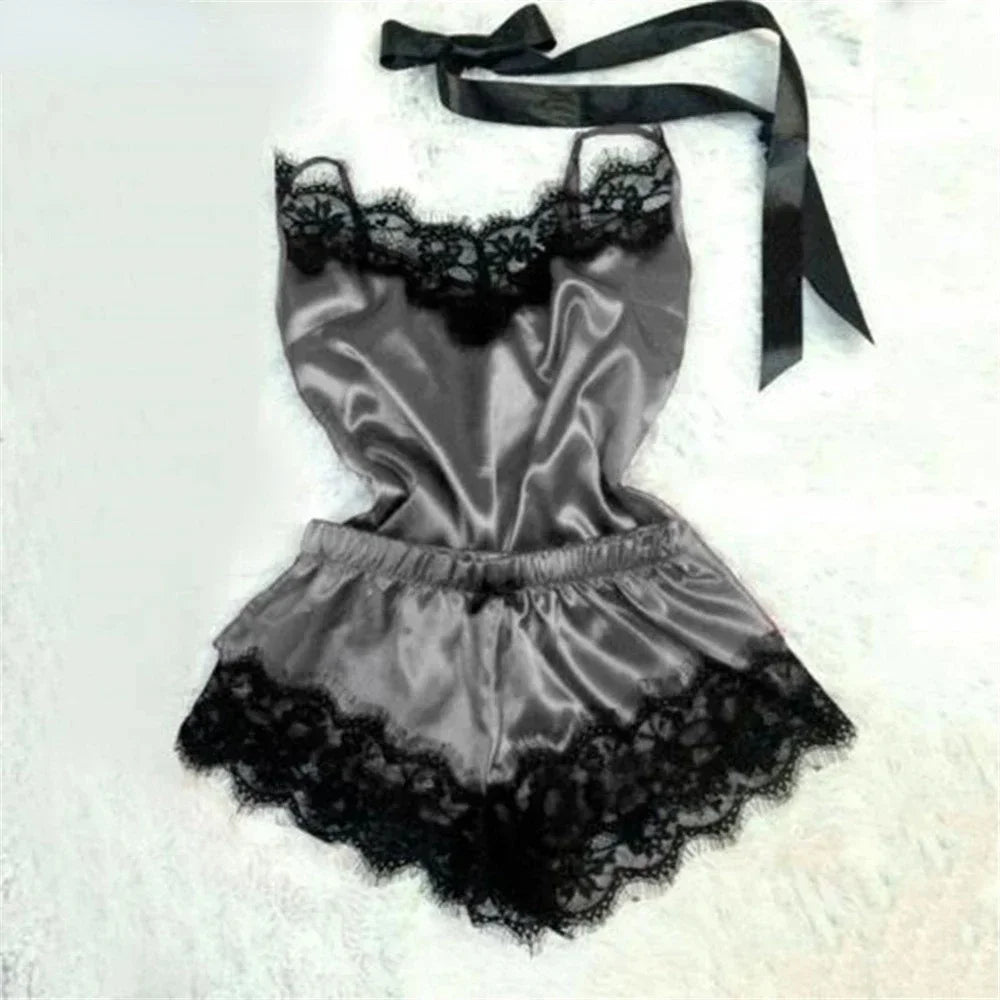 Pijama Feminino de Renda e Seda!