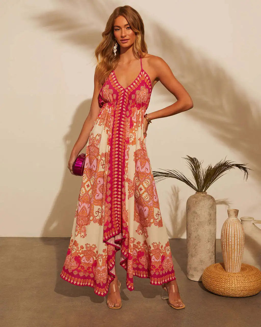 Vestido feminino  Longo e  Sexy, modelo estilo indiano  com  costa nua, super tendência  pra nova estação leve e confortável .