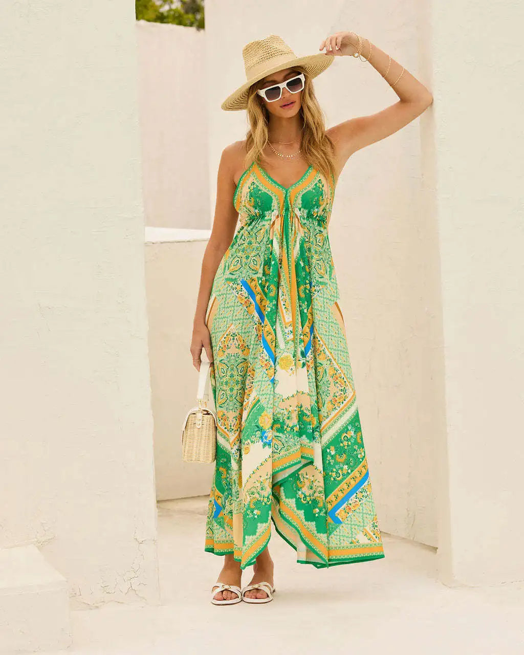 Vestido feminino  Longo e  Sexy, modelo estilo indiano  com  costa nua, super tendência  pra nova estação leve e confortável .