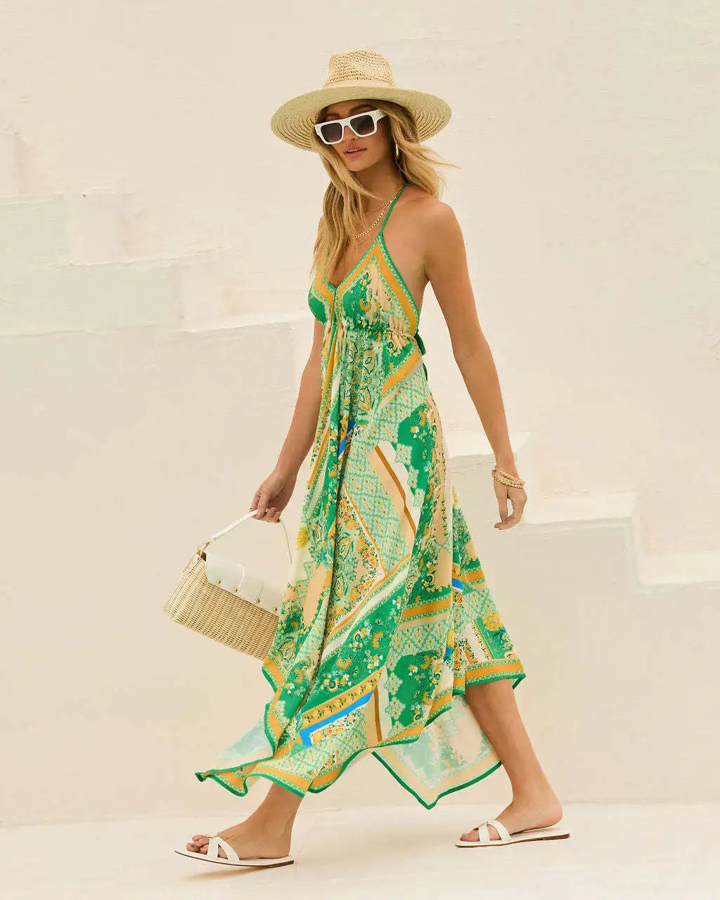 Vestido feminino  Longo e  Sexy, modelo estilo indiano  com  costa nua, super tendência  pra nova estação leve e confortável .